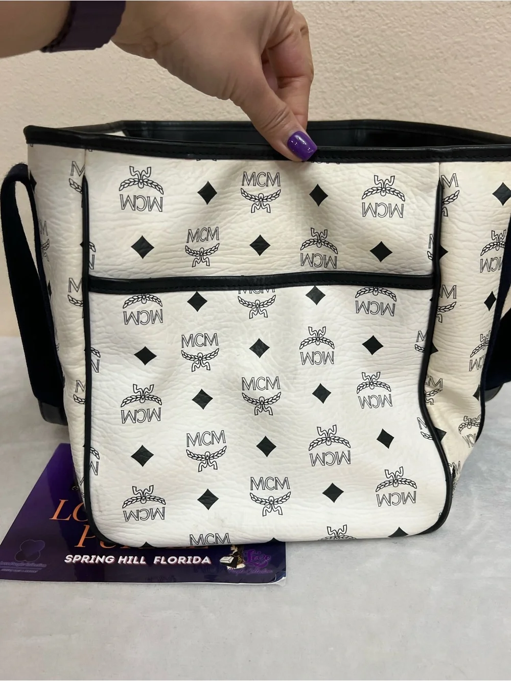 AUTH MCM WHITE TOTE